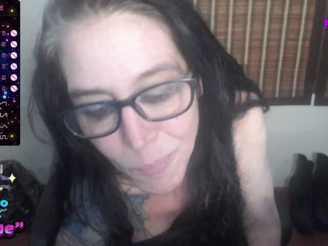 venusx1's BongaCams show and profile