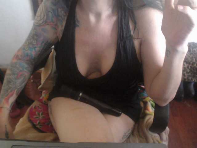 venusx1's BongaCams show and profile