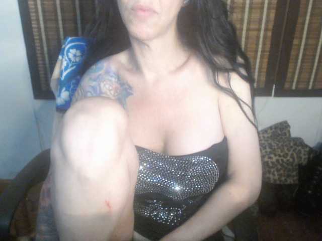 venusx1's BongaCams show and profile