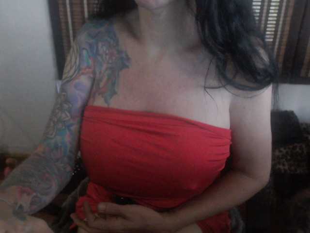 venusx1's BongaCams show and profile