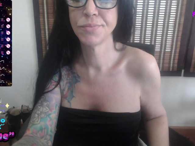 venusx1's BongaCams show and profile