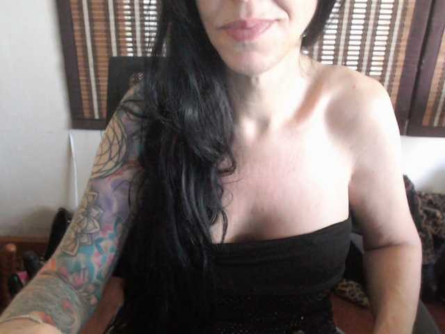 venusx1's BongaCams show and profile