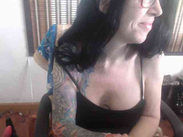 venusx1 Live Webcam on BongaCams