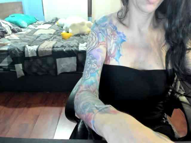 venusx1 Live Webcam on BongaCams