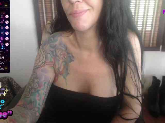 venusx1 Live Webcam on BongaCams