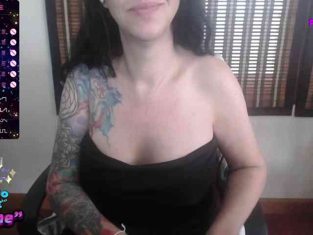 venusx1 Live Webcam on BongaCams