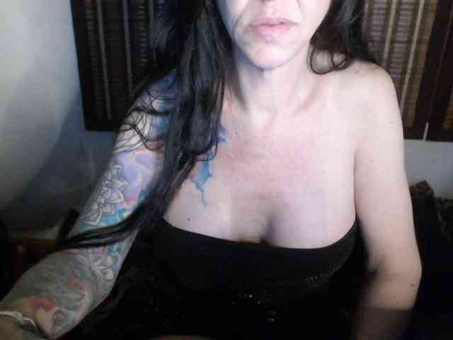 venusx1 Live Webcam on BongaCams