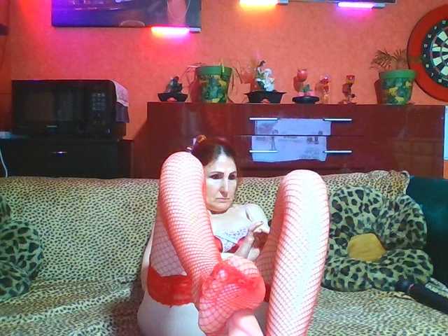 angelique4's BongaCams show and profile