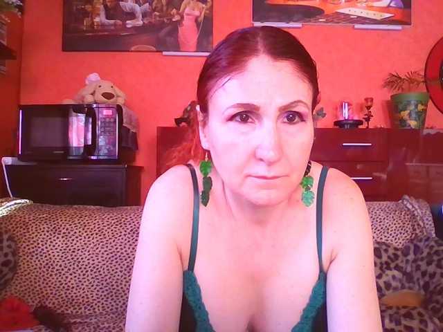 angelique4's BongaCams show and profile