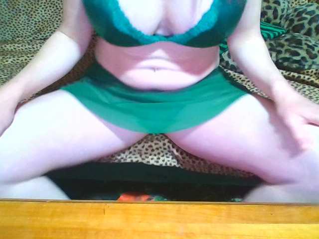 angelique4's BongaCams show and profile