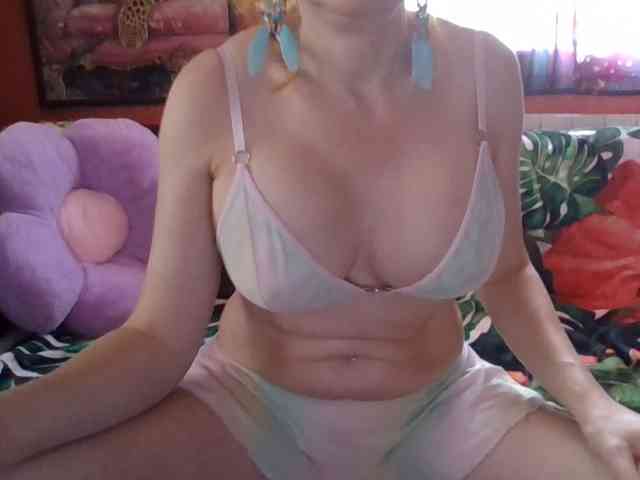 angelique4