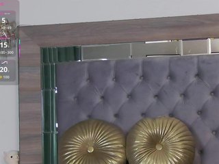 LoreHottie Porn Show