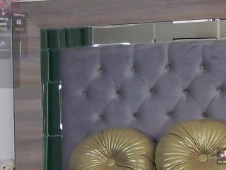 LoreHottie Porn Show