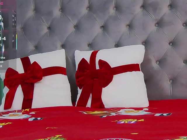 lorehottie's BongaCams show and profile