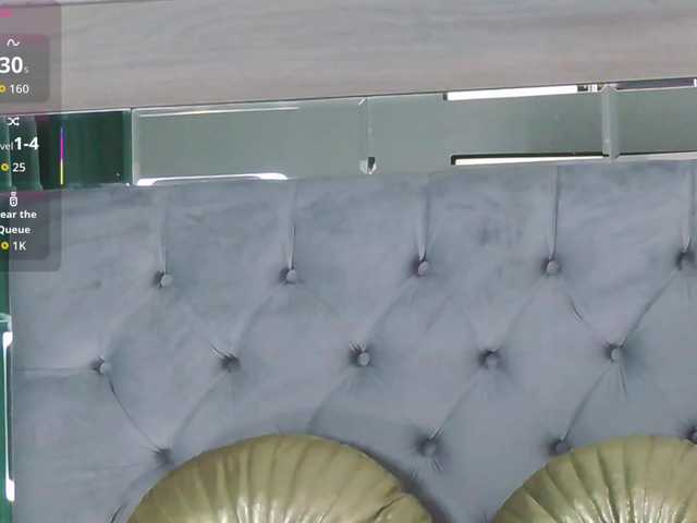 lorehottie's BongaCams show and profile