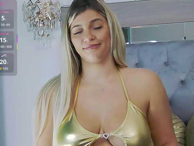 lorehottie's BongaCams show and profile