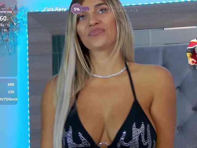 LoreHottie webcam