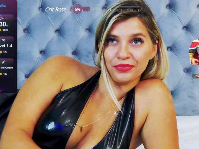 LoreHottie webcam