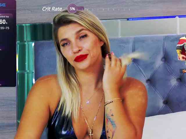 LoreHottie webcam