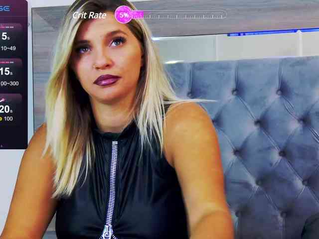 LoreHottie webcam