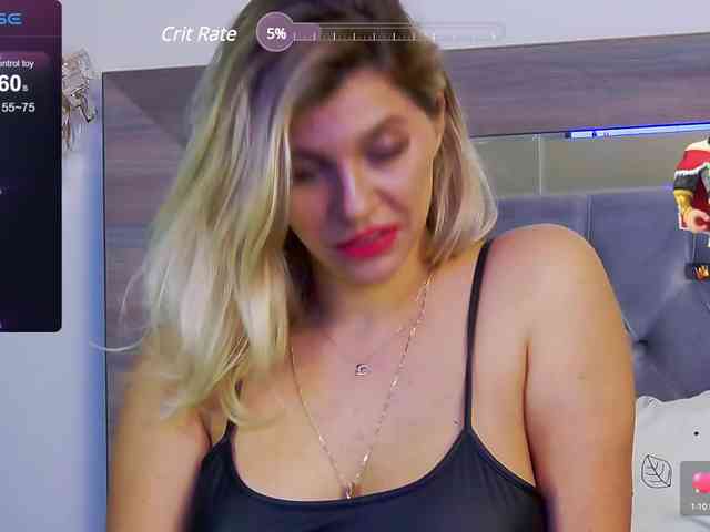 LoreHottie webcam
