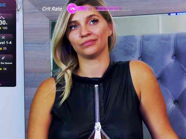 LoreHottie webcam