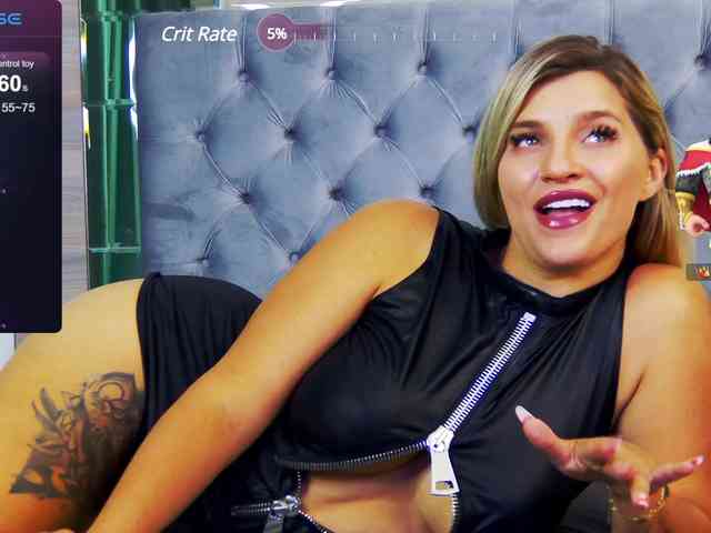 LoreHottie webcam