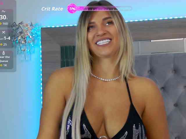 LoreHottie webcam