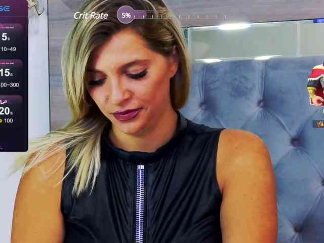 LoreHottie webcam