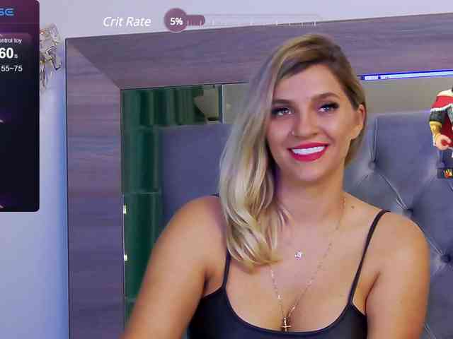 LoreHottie webcam
