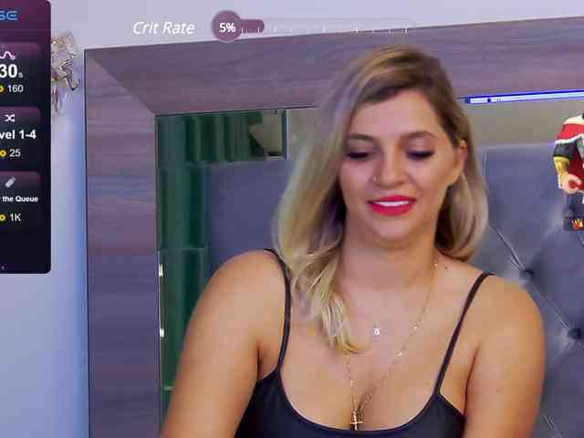 LoreHottie webcam
