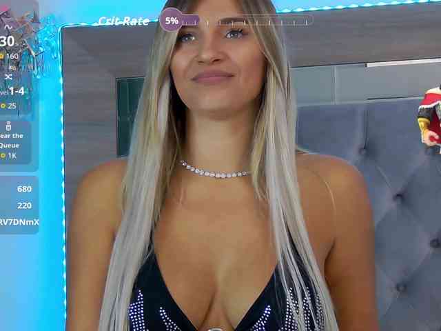 LoreHottie webcam