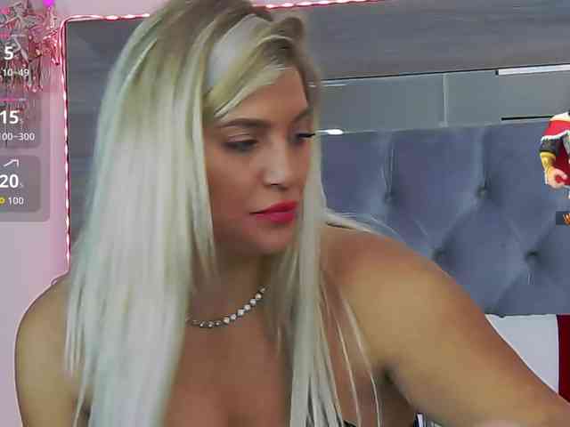 lorehottie lorehottie