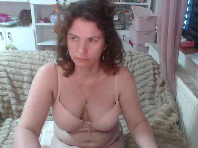 DomSubFemme webcam