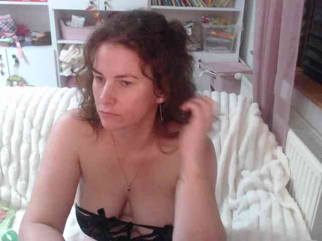 DomSubFemme webcam