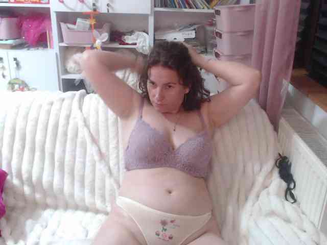 DomSubFemme webcam