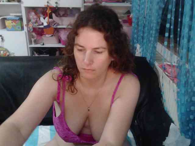 DomSubFemme webcam