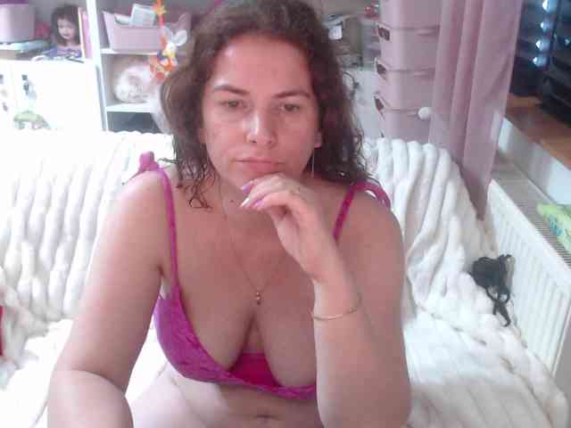 DomSubFemme webcam