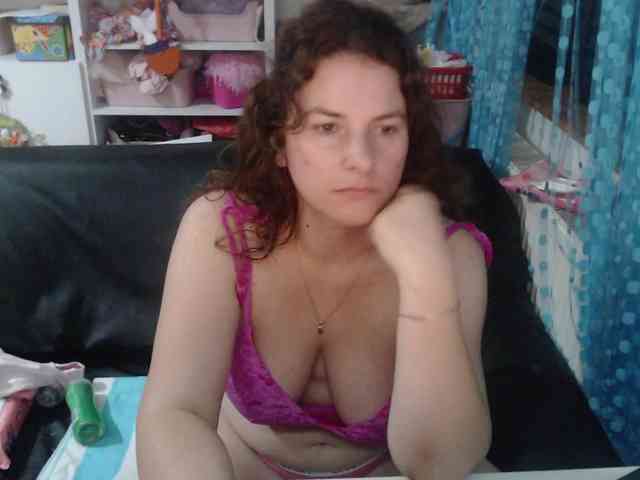 DomSubFemme webcam