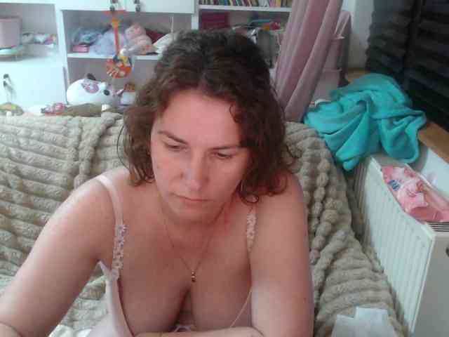 DomSubFemme webcam
