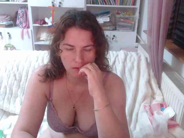 DomSubFemme webcam