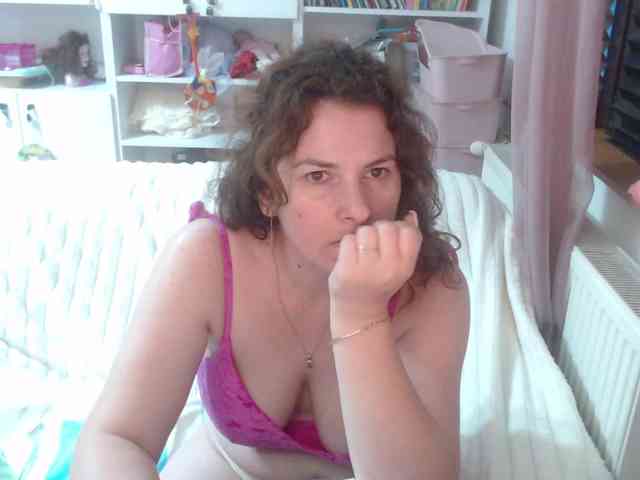 DomSubFemme webcam