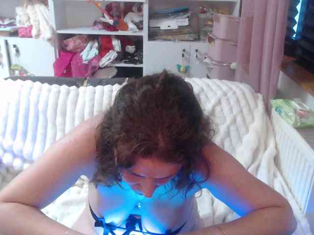 DomSubFemme webcam