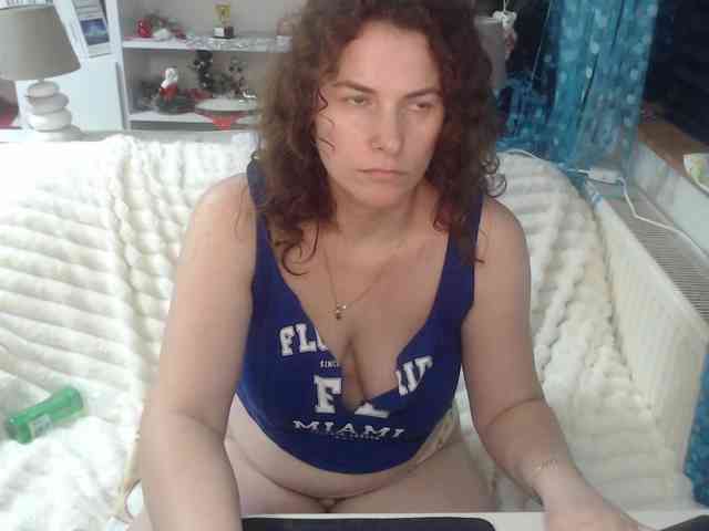 DomSubFemme webcam