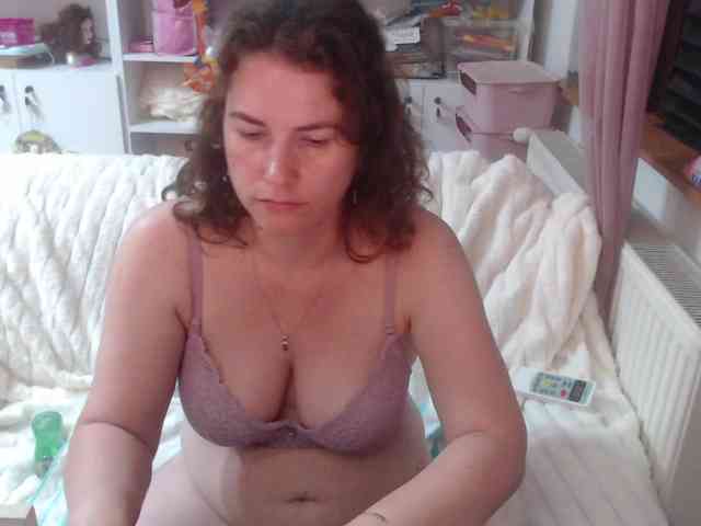 DomSubFemme webcam