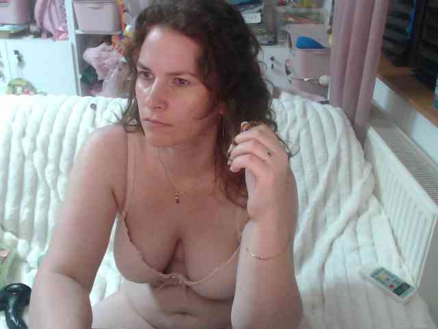 DomSubFemme webcam