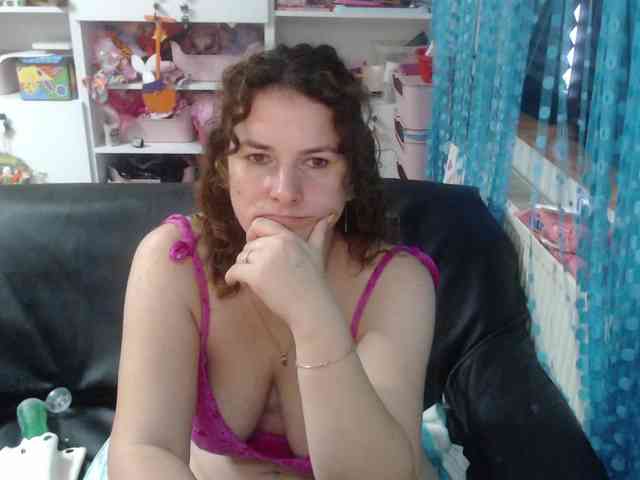 DomSubFemme webcam