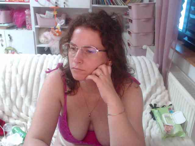 DomSubFemme webcam