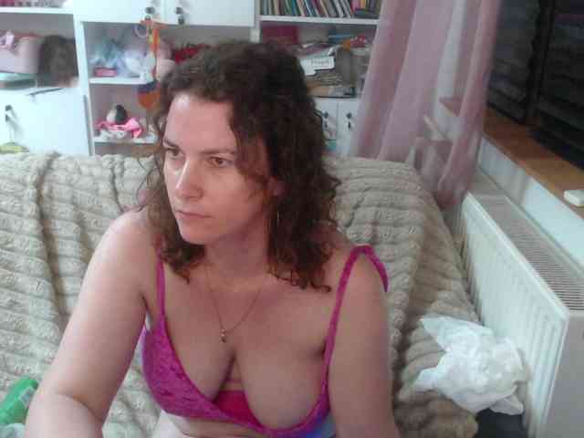 DomSubFemme webcam