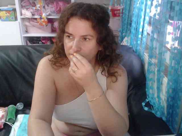 DomSubFemme webcam